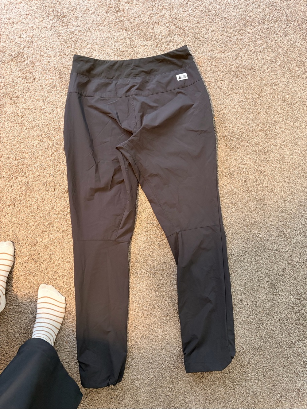 MEC Women’s Ridgewalk pants - Picture 3 of 3